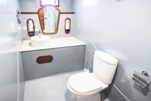 scuba diving holidays liveaboards