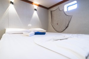 scuba diving holidays liveaboards